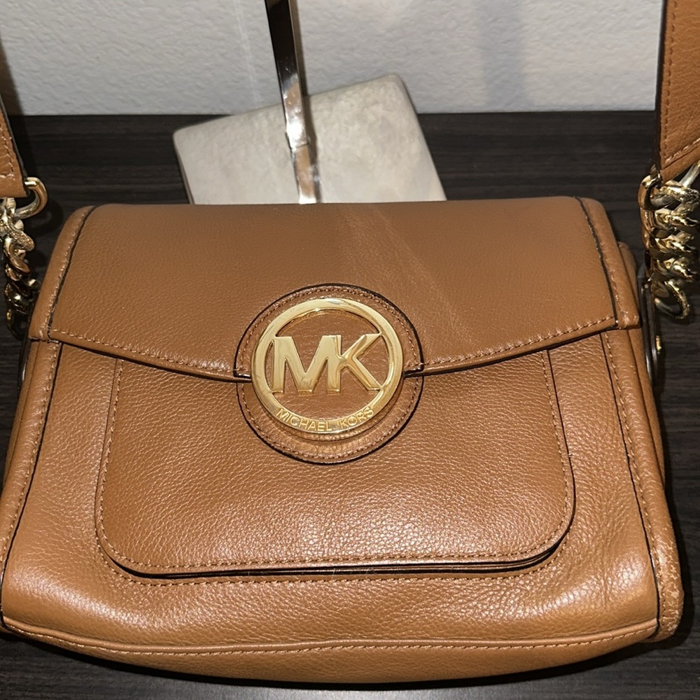 Michael Kors MARGO Leather Messenger Crossbody Bag Brown - Picture 9 of 13